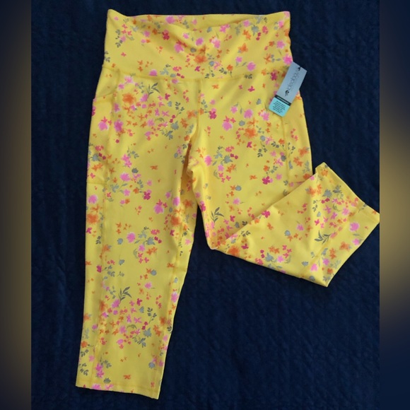 NWT Ideology Performance Cropped Leggings Pansy Lemon Yellow Floral Sz XL - Picture 6 of 11